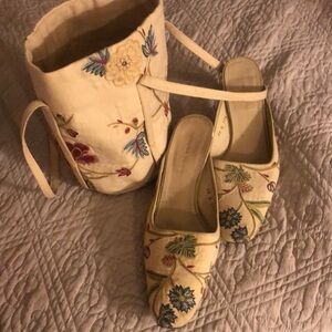 Beautiful silk shoes and matching bucket bag.